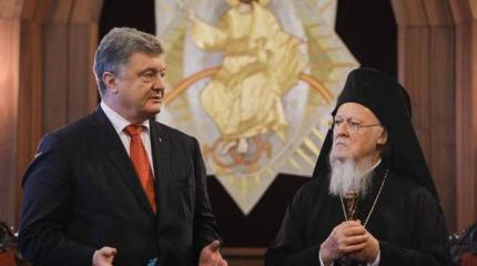 Порошенковщина штурмует церковь, отделенную от государства