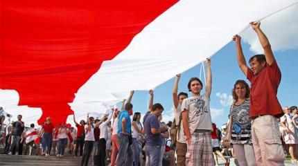 Письма от белорусов: «Россия, не позволь сделать из нас вторую Украину!» Письма от белорусов: «Россия, не позволь сделать из нас вторую Украину!»