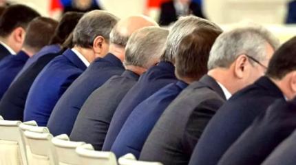 У элиты осталось четыре месяца. "В обществе появился мощный запрос"
