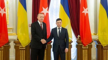 Турецкая пресса о «выстреле в ногу»: стоит ли менять Россию на Украину Турецкая пресса о «выстреле в ногу»: стоит ли менять Россию на Украину