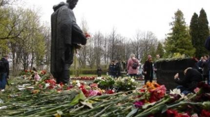 Таллинский «Бронзовый солдат» 10 лет спустя