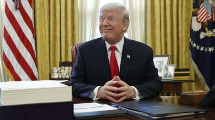 Трамп готов годами работать без правительства Трамп готов годами работать без правительства
