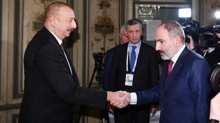 Мирный договор: позиции Баку и Еревана не сходятся Мирный договор: позиции Баку и Еревана не сходятся