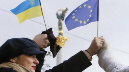 «Чтобы не потерять Россию»: на Украине придумали «благородную» цель помощи Киеву «Чтобы не потерять Россию»: на Украине придумали «благородную» цель помощи Киеву