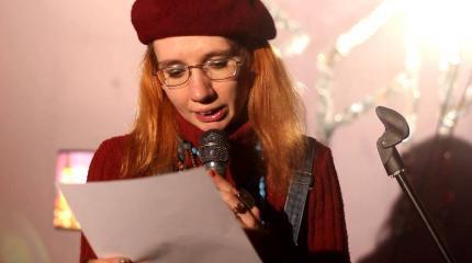 Евгении Бильченко в чешском парламенте: "Я обращаюсь к тебе, Европа..." Евгении Бильченко в чешском парламенте: "Я обращаюсь к тебе, Европа..."