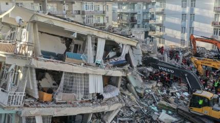 Американцев в Турции после землетрясения интересуют только дивиденды Американцев в Турции после землетрясения интересуют только дивиденды