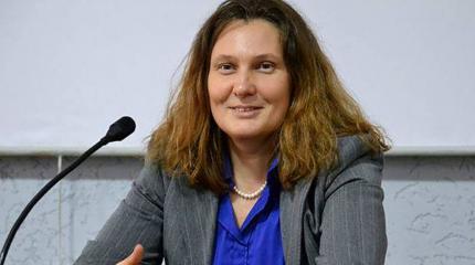 Монтян объяснила, почему Киев "не трогает" Парасюка Монтян объяснила, почему Киев "не трогает" Парасюка