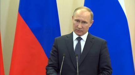 Путин объединил украинских националистов и российских опполибералов Путин объединил украинских националистов и российских опполибералов