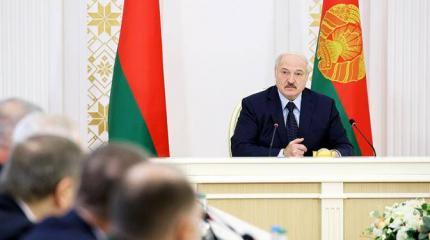 Европа пытается взять Лукашенко «на болевой» Европа пытается взять Лукашенко «на болевой»