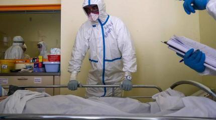 Кремль разберется, почему Минздрав недосчитался 200 погибших врачей Кремль разберется, почему Минздрав недосчитался 200 погибших врачей