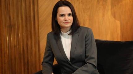 Что для Тихановской означает подарок Байдена в виде «печенек» Что для Тихановской означает подарок Байдена в виде «печенек»
