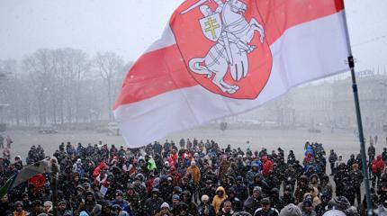 Вешайте сразу: радикальный совет украинцев для белорусского Майдана Вешайте сразу: радикальный совет украинцев для белорусского Майдана