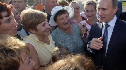 Неожиданный выход Путина к народу обернулся бурной реакцией Неожиданный выход Путина к народу обернулся бурной реакцией