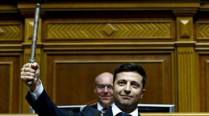 Зеленский будет жестко "строить" элиту Украины Зеленский будет жестко "строить" элиту Украины