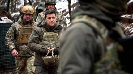 Выпустите клоуна: Он — гвоздь программы Запада Выпустите клоуна: Он — гвоздь программы Запада