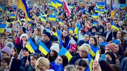 В Центральной и Восточной Европе поддерживают Украину, но выступают против вмешательства НАТО в конфликт В Центральной и Восточной Европе поддерживают Украину, но выступают против вмешательства НАТО в конфликт