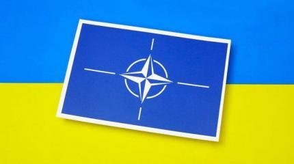 Римское правило «Разделяй и властвуй» на Украине заиграло новыми красками Римское правило «Разделяй и властвуй» на Украине заиграло новыми красками