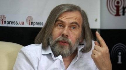Погребинский рассказал о двух версиях убийства Бабченко: «вопросов много» Погребинский рассказал о двух версиях убийства Бабченко: «вопросов много»