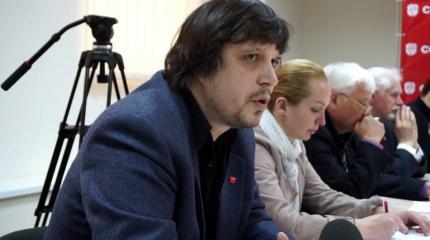 Денис Жарких: Советский рэкет надел вышиванку и стал украинским патриотом Денис Жарких: Советский рэкет надел вышиванку и стал украинским патриотом