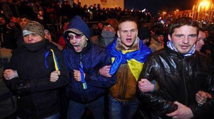 От того, что Порошенко поставят к стенке, как Чаушеску, ничего не изменится От того, что Порошенко поставят к стенке, как Чаушеску, ничего не изменится