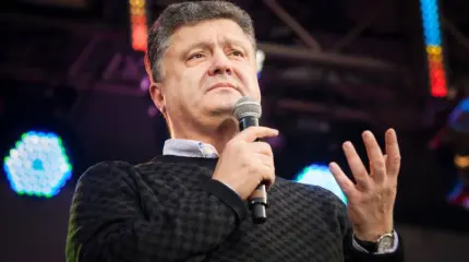Пьяный Порошенко рассмешил украинских министров Пьяный Порошенко рассмешил украинских министров