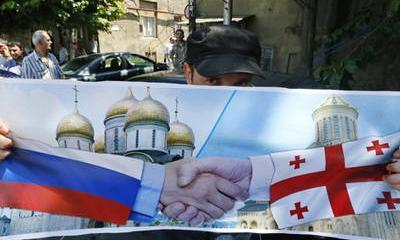 Запад в большой тревоге: Россия отвоевывает Грузию