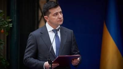 Зеленский может подпасть под собственный закон о коллаборационистах Зеленский может подпасть под собственный закон о коллаборационистах