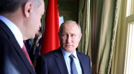 Без внешней политики: легитимность власти снижается под ударами эпидемии Без внешней политики: легитимность власти снижается под ударами эпидемии