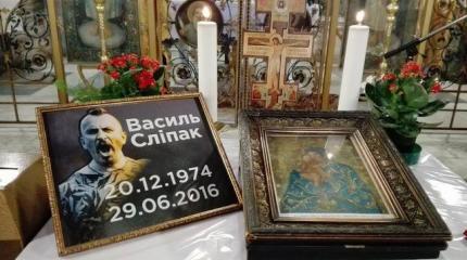 Кто убивает украинских добровольцев Кто убивает украинских добровольцев