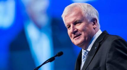 Хорст Зеехофер: Россия нужна для решения мировых кризисов Хорст Зеехофер: Россия нужна для решения мировых кризисов