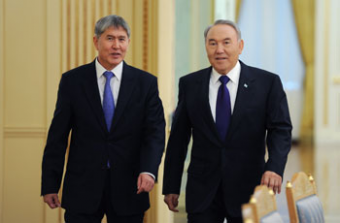 Назарбаев подставил плечо Атамбаеву. Казахстан спасет Киргизию от энергетического кризиса Назарбаев подставил плечо Атамбаеву. Казахстан спасет Киргизию от энергетического кризиса