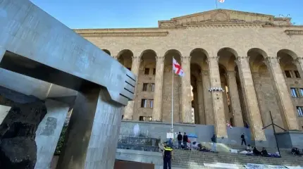 Грузия предвыборная: прозападная оппозиция против действующей власти Грузия предвыборная: прозападная оппозиция против действующей власти