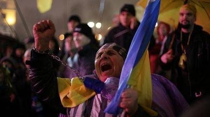 Дубль два - «Украина после Порошенко»: митингующие идут на вече у Рады