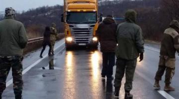 «Медвежья блокада»: в Закарпатье разворачивают российских дальнобойщиков