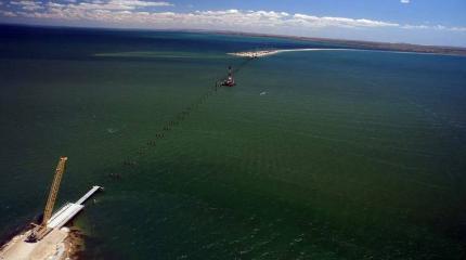 Украина в отношениях с Россией сожгла все мосты, кроме Керченского Украина в отношениях с Россией сожгла все мосты, кроме Керченского