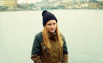 Гражданка США о жизни в России: «Ужас, русские до сих пор пишут на бумаге» Гражданка США о жизни в России: «Ужас, русские до сих пор пишут на бумаге»