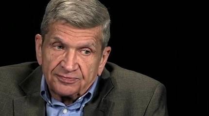 Жуков: Россиянам пора перестать фыркать при упоминании имени Сталина Жуков: Россиянам пора перестать фыркать при упоминании имени Сталина