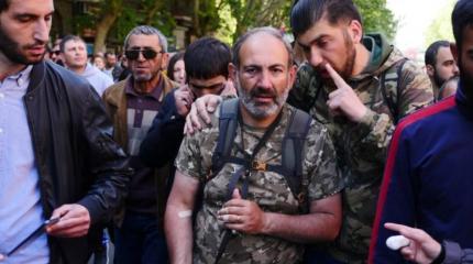 Армения падает в пропасть и сдаёт Нагорный Карабах