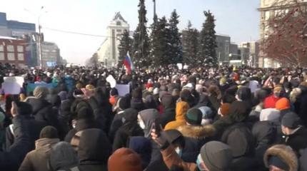«Это личное между Путиным и Навальным»: французы комментируют акции протеста в РФ «Это личное между Путиным и Навальным»: французы комментируют акции протеста в РФ