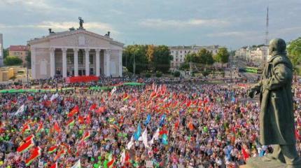 Майдан пытается расколоть Белоруссию — Могилёв и Гомель против Гродно Майдан пытается расколоть Белоруссию — Могилёв и Гомель против Гродно