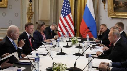 WSJ: Россия обладает опасным компроматом на всю американскую систему власти WSJ: Россия обладает опасным компроматом на всю американскую систему власти