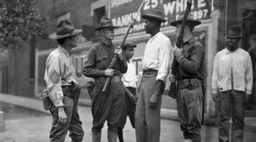 «Красная жара» 1919 года: как негритянские погромы перевернули историю США