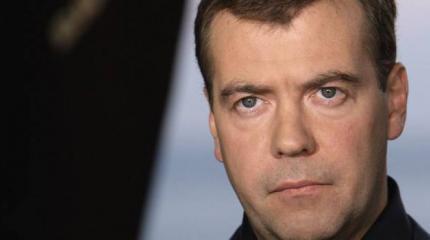 Медведев написал в Facebook, что он думает о главе СБУ Медведев написал в Facebook, что он думает о главе СБУ