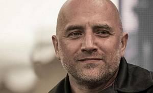 Захар Прилепин: «Мы злее, чем власть. Добрее, чем власть» Захар Прилепин: «Мы злее, чем власть. Добрее, чем власть»