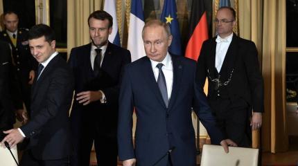 На Украине считают возможным сближение с Москвой, если прекратится финансирование от Запада На Украине считают возможным сближение с Москвой, если прекратится финансирование от Запада