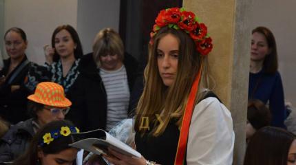 Одесские евреи переодеваются в вышиванки под комментарии о газовых печах Одесские евреи переодеваются в вышиванки под комментарии о газовых печах