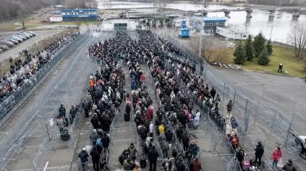 Эстонские власти превратили процесс поездки в РФ в чистое издевательство