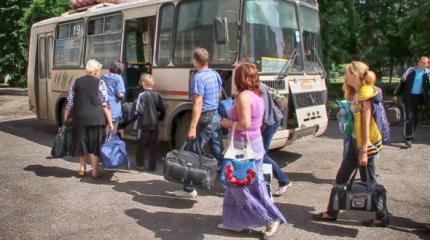 Беженцы из зоны АТО: ВСУшники нас бьют, а мы даже не мычим Беженцы из зоны АТО: ВСУшники нас бьют, а мы даже не мычим