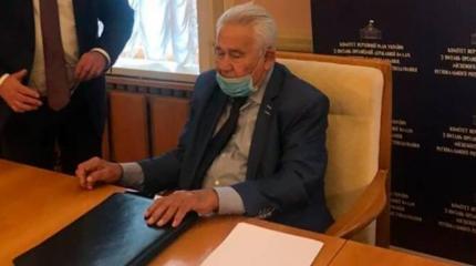 Последний бой первого премьера: почему в Раде устроили обструкцию Фокину