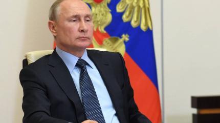 Путин остановил беседу с губернатором из-за телефонного разговора